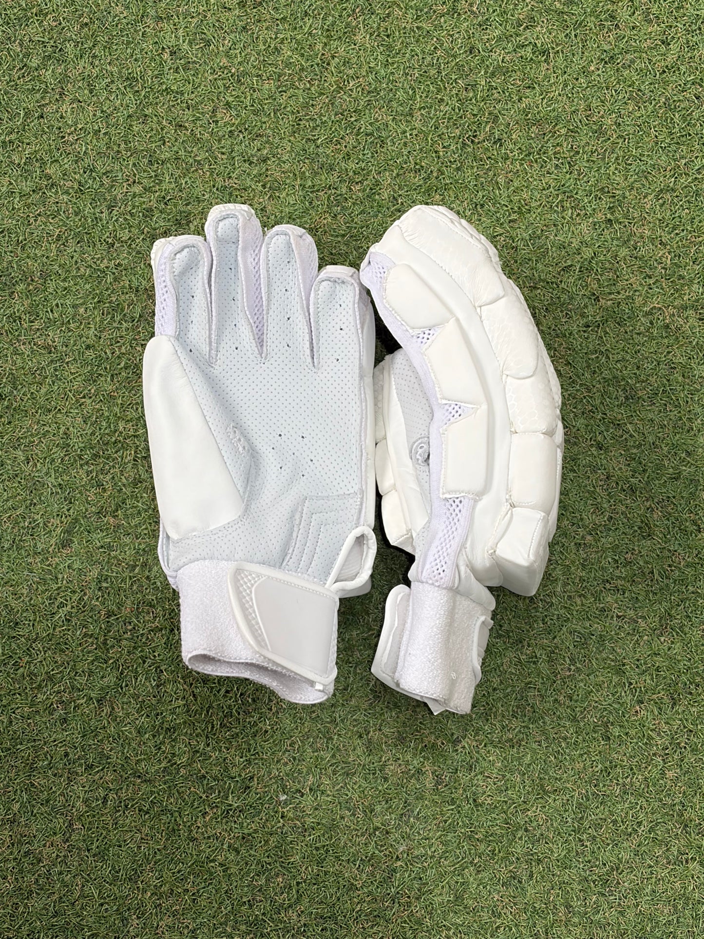 Unbranded Pro Players Batting Gloves