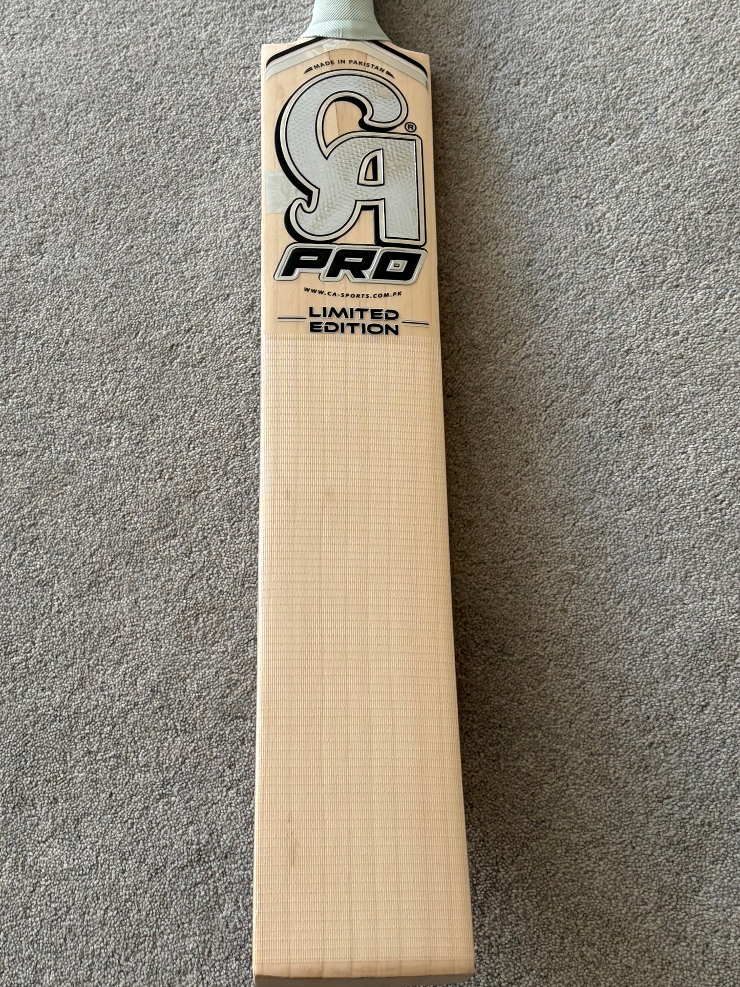 CA Pro Limited Edition Professional Players Asif Ali Cricket Bat (2lb 9oz)