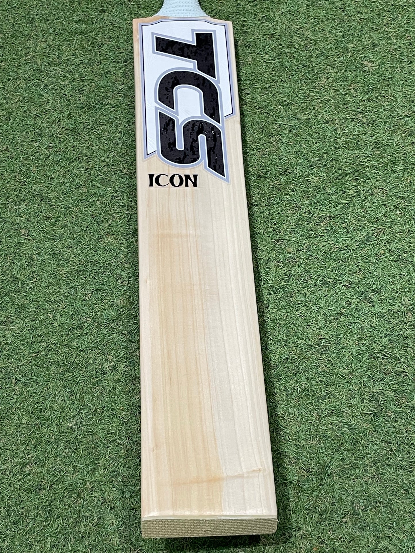TCS Icon Short Blade Long Handle Cricket Bat (2lb 9oz)