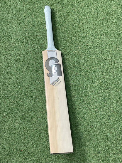 CA Instinct 5 Star Cricket Bat (2lb 8oz)