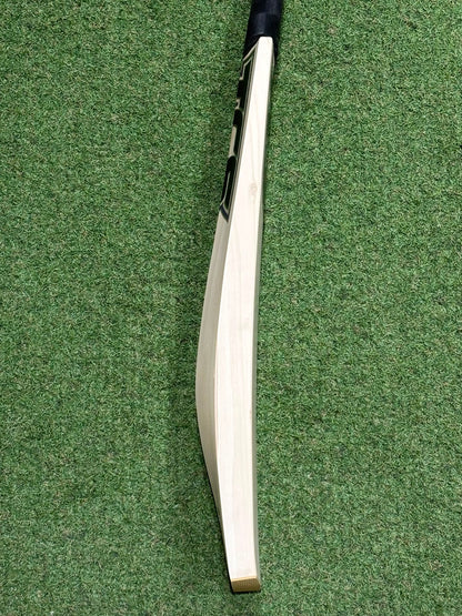 TCS Black Edition Long Blade Cricket Bat (2lb 8oz)