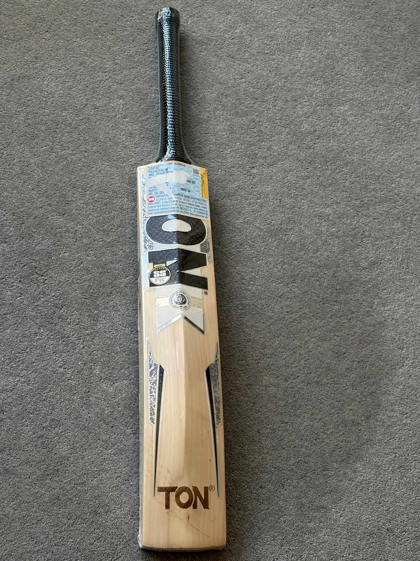 Ton Silver Edition Cricket Bat (2lb 8oz)