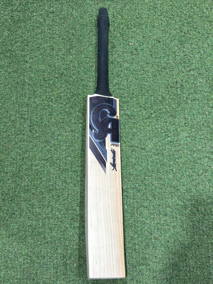 CA Blackout Laminate Cricket Bat (2lb 13oz)