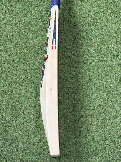 KG Custom Cricket Bat (2lb 11oz)