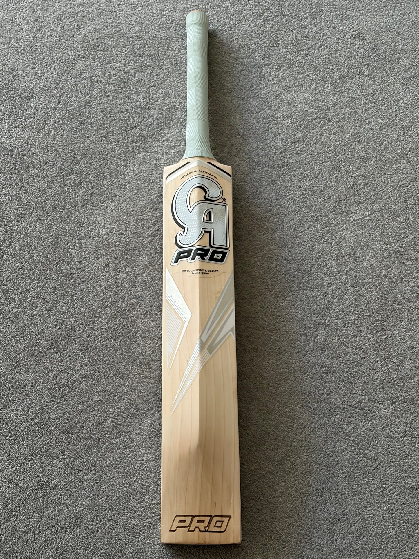 CA Pro Limited Edition Professional Players Asif Ali Cricket Bat (2lb 9oz)
