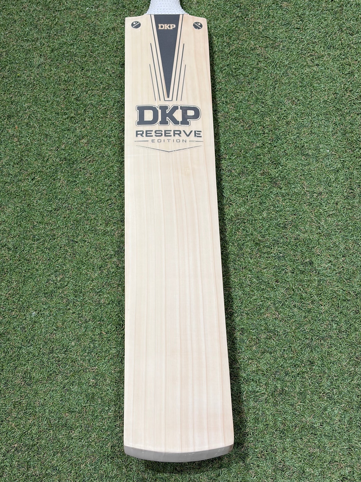 DKP Reserve Edition Cricket Bat (2lb 11oz)