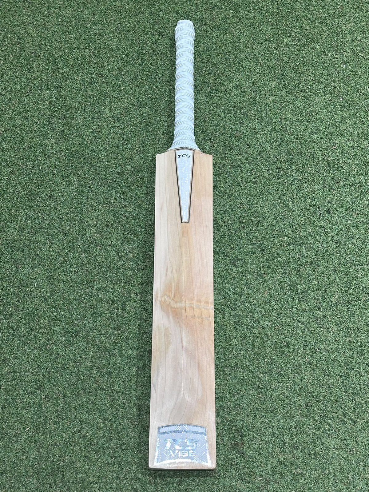 TCS Vibe Butterfly Cricket Bat (2lb 9oz)