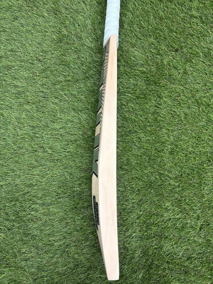 MB Malik Game Changer Players Cricket Bat (2lb 11oz)