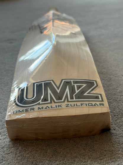 MB Malik Game Changer Players Cricket Bat (2lb 9oz)