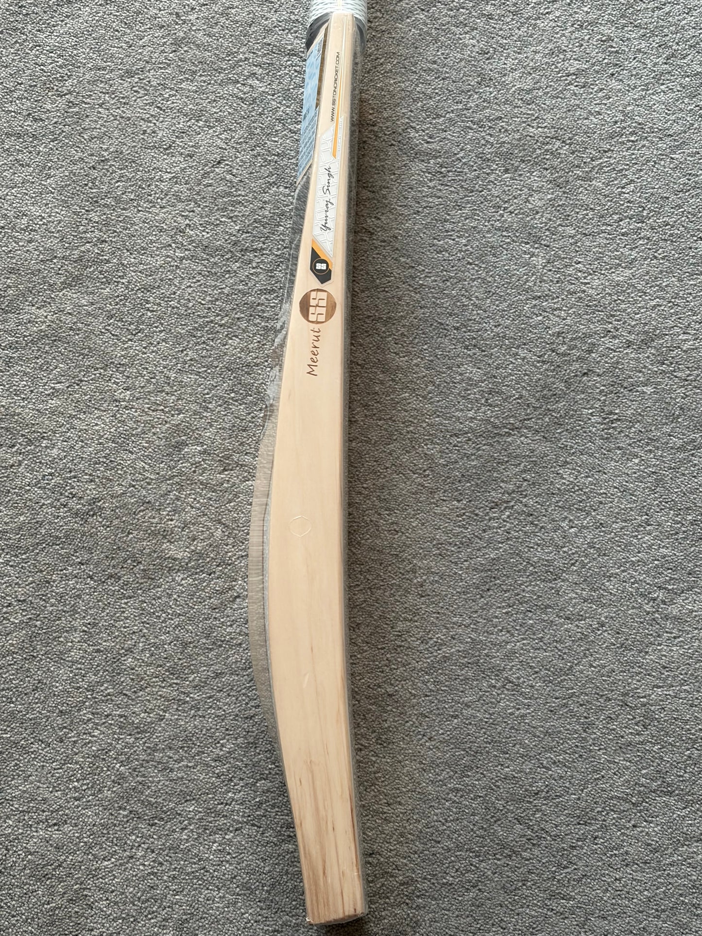 SS Ton Legends Yuvraj Singh Cricket Bat (2lb 10oz)