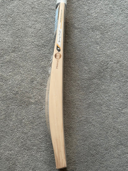SS Ton Legends Yuvraj Singh Cricket Bat (2lb 10oz)