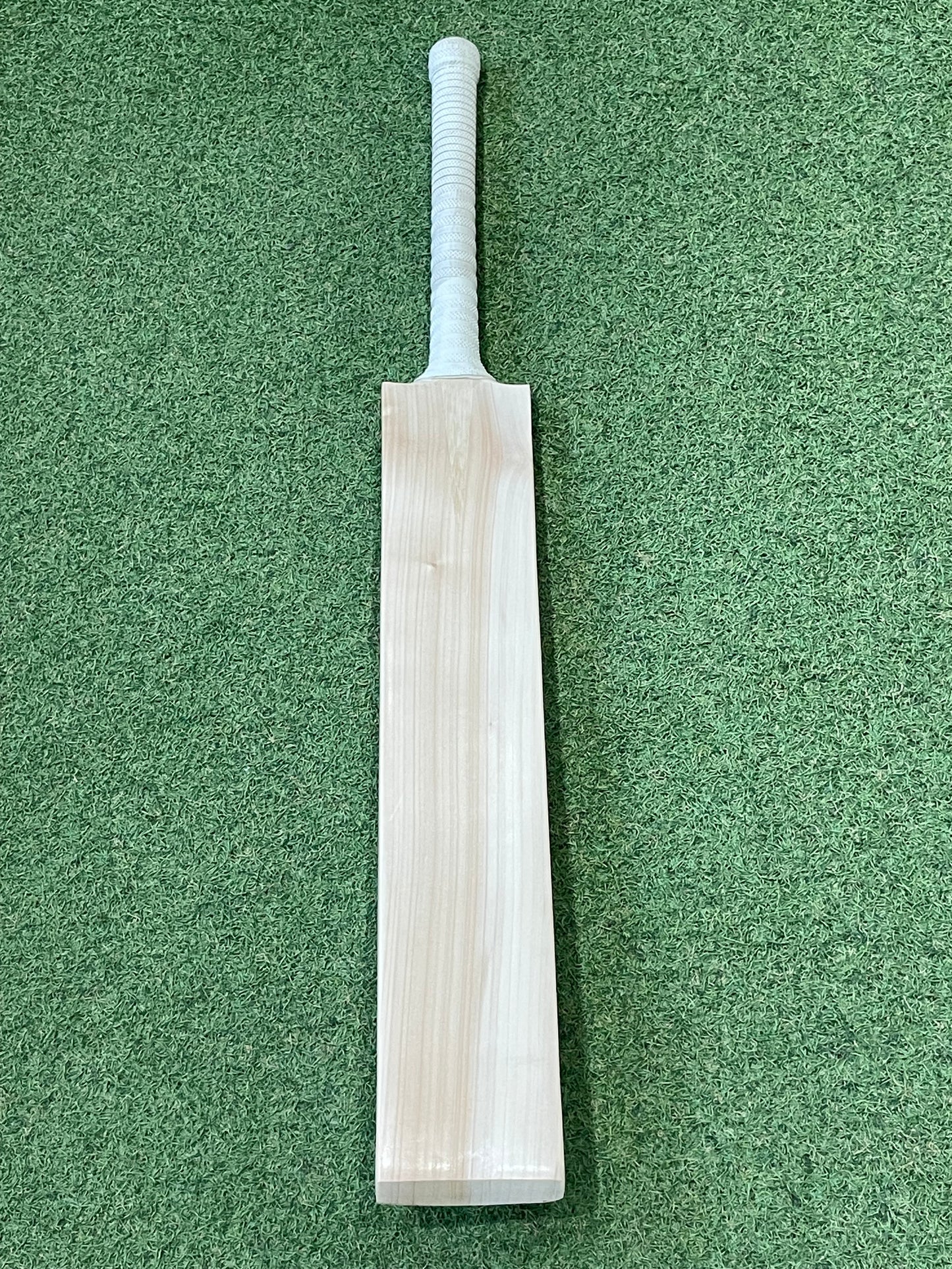 MIDS Plain Cricket Bat (2lb 7oz)
