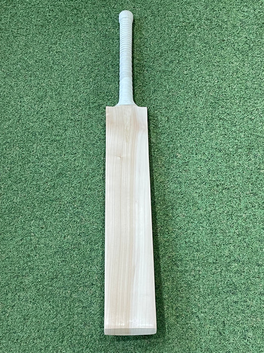 MIDS Plain Cricket Bat (2lb 7oz)