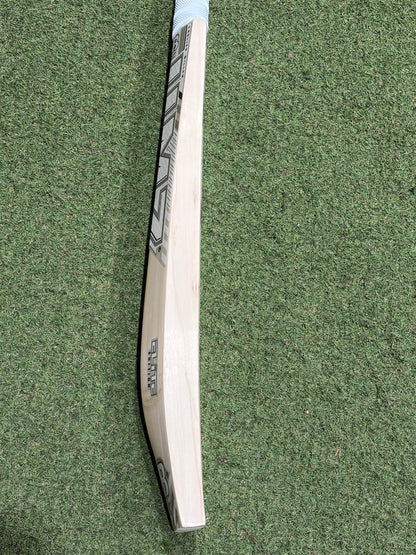MB Malik Elite Edition Cricket Bat (2lb 9oz)