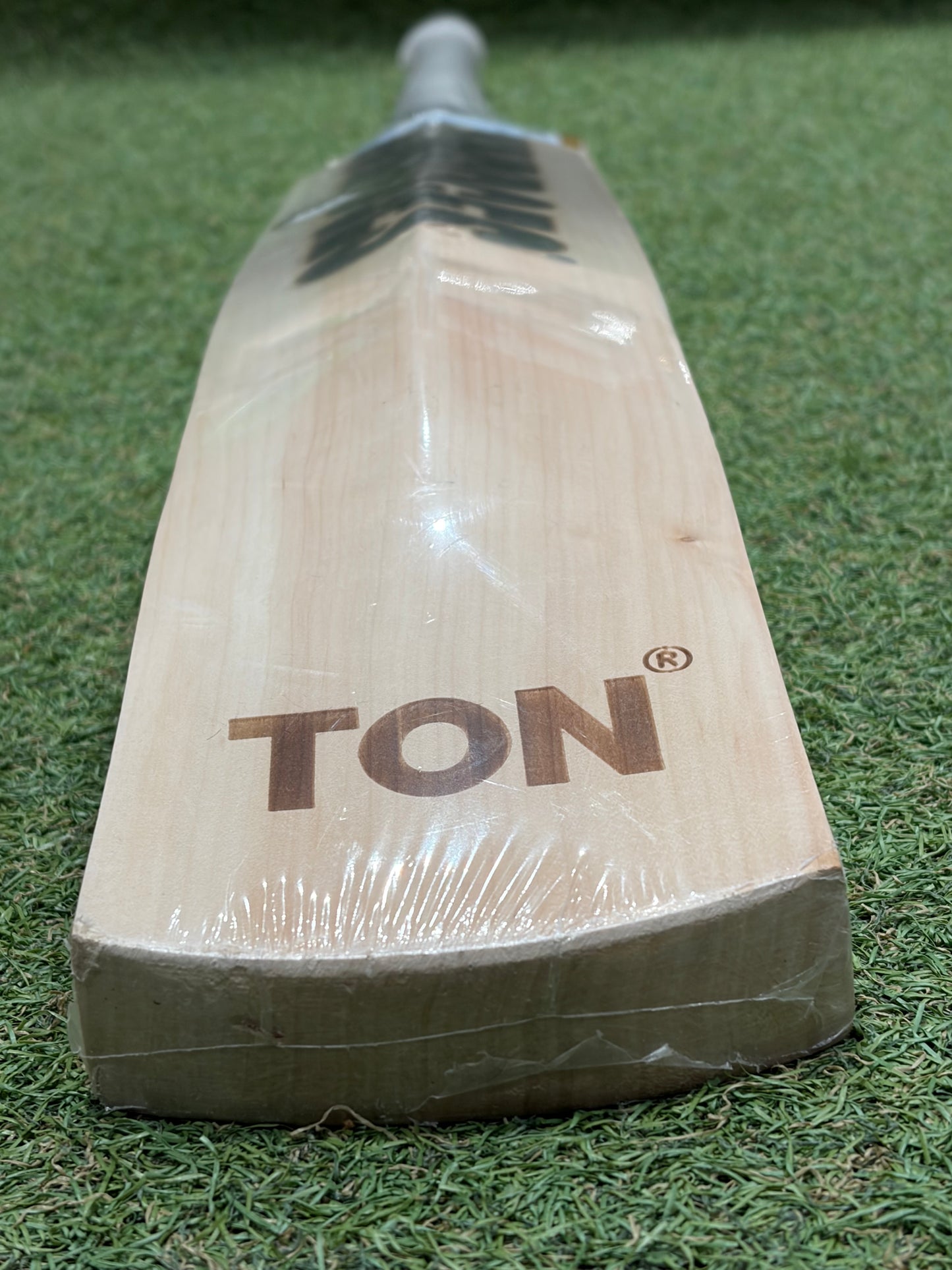 SS Ton Retro Classic Cricket Bat (2lb 10oz)
