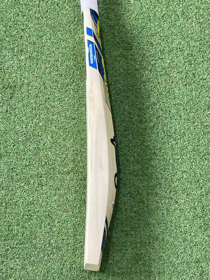 Kookaburra Beast Pro 2.0 Cricket Bat (2lb 9oz)