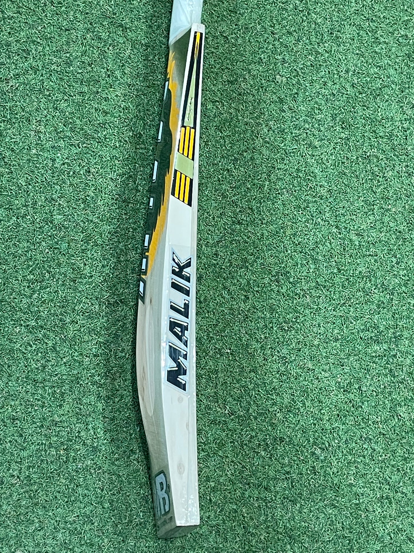 MB Malik Bubber Sher Laminate (Double Wood) Cricket Bat (2lb 10oz)