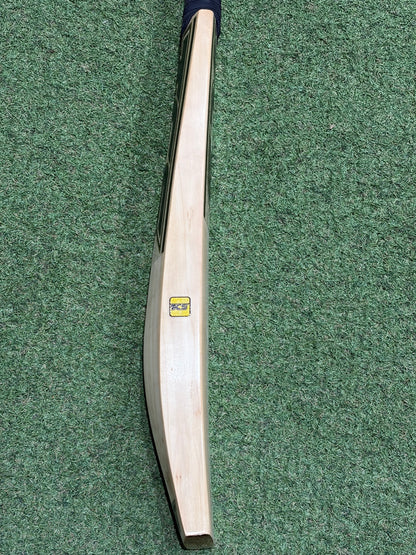 TCS Black Superior Cricket Bat (2lb 10oz)