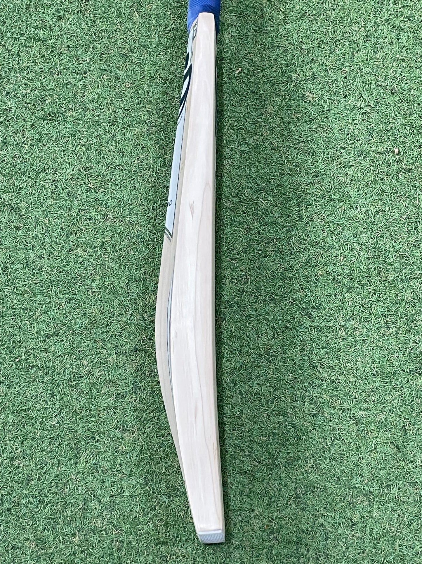 CP Epic Grade 1 Cricket Bat (2lb 10oz)