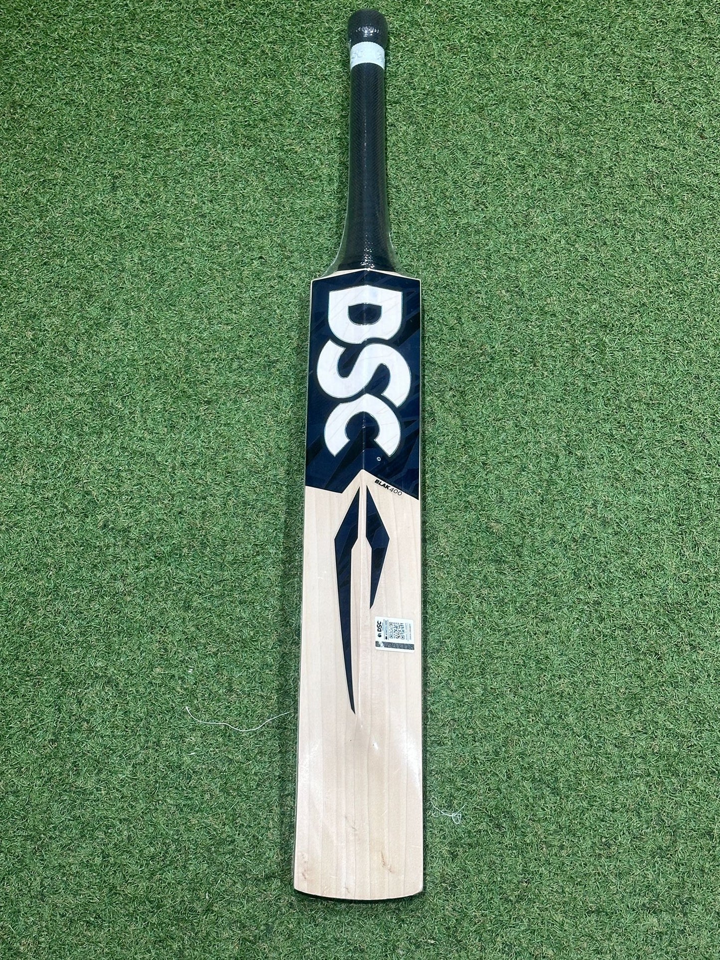 DSC Blak 400 Cricket Bat (2lb 8oz)