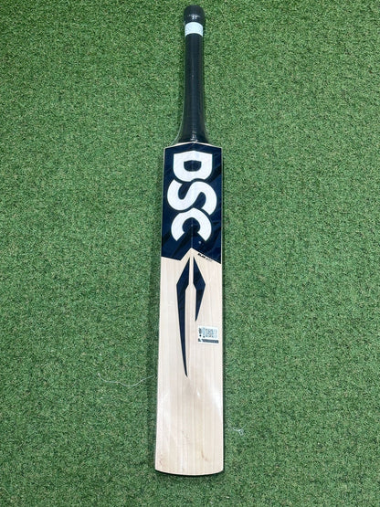 DSC Blak 400 Cricket Bat (2lb 8oz)