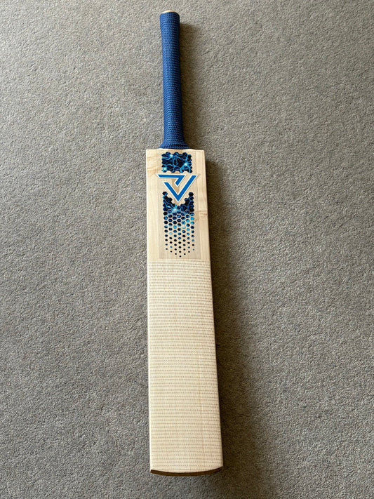 Vader Sports Performance Edition Cricket Bat (2lb 10oz)