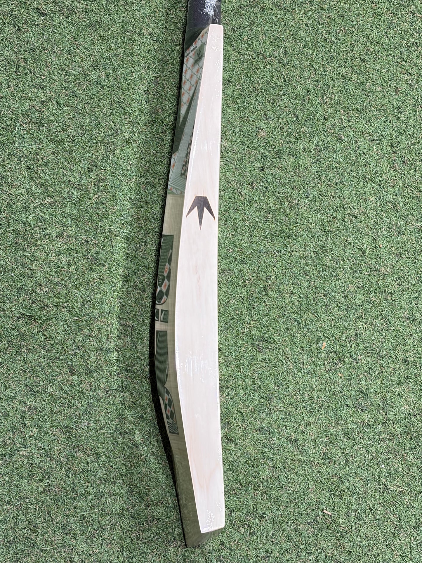 MIDS Big Boss Players Edition Cricket Bat (2lb 12oz)