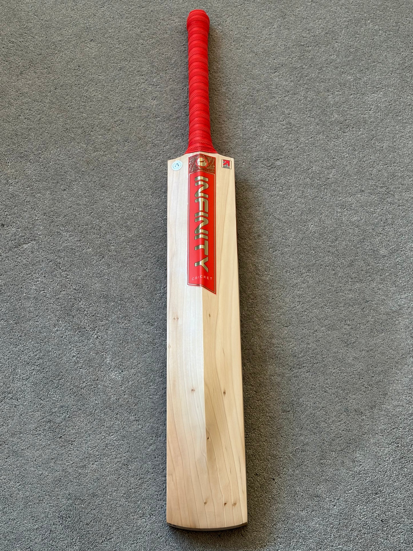 Infinity Performance Cricket Bat (2lb 9oz)