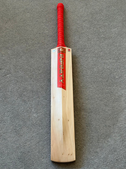 Infinity Performance Cricket Bat (2lb 9oz)
