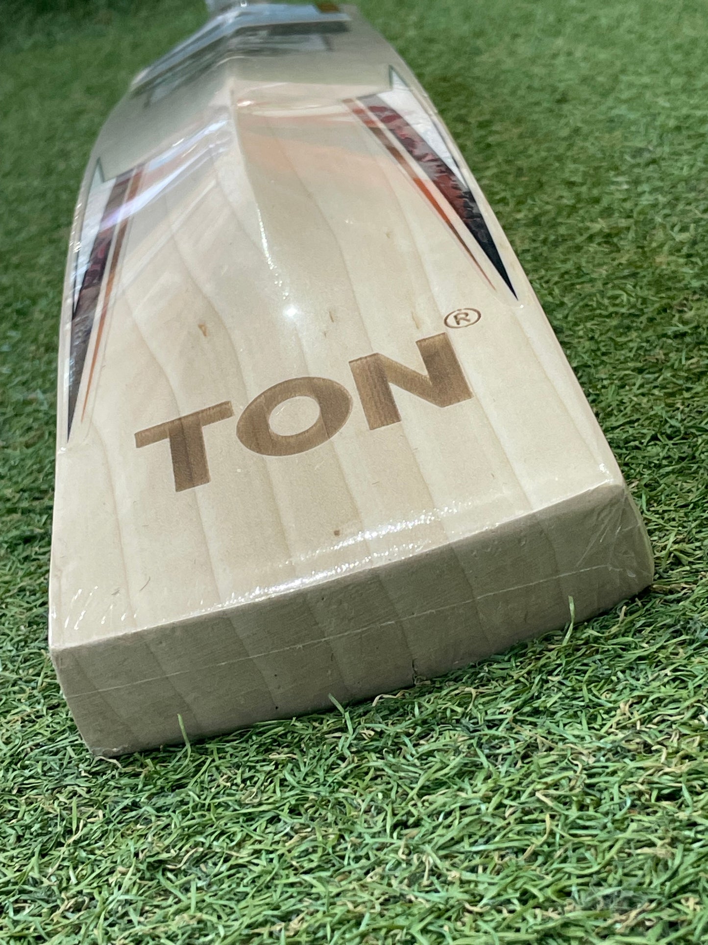 SS Smacker Extreme Cricket Bat (2lb 8oz)