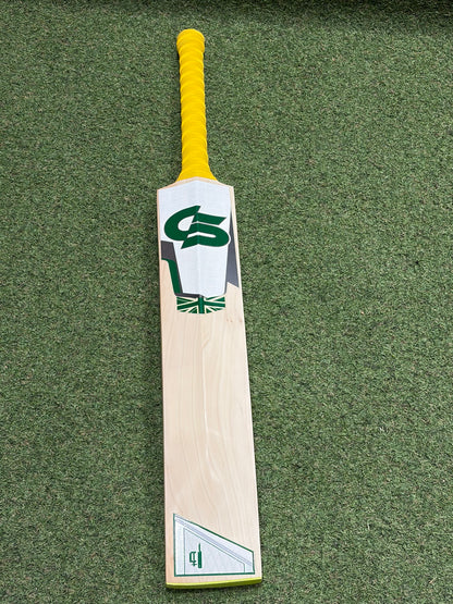 Cricket Station Saim Ayub 5 Star Cricket Bat (2lb 12oz)