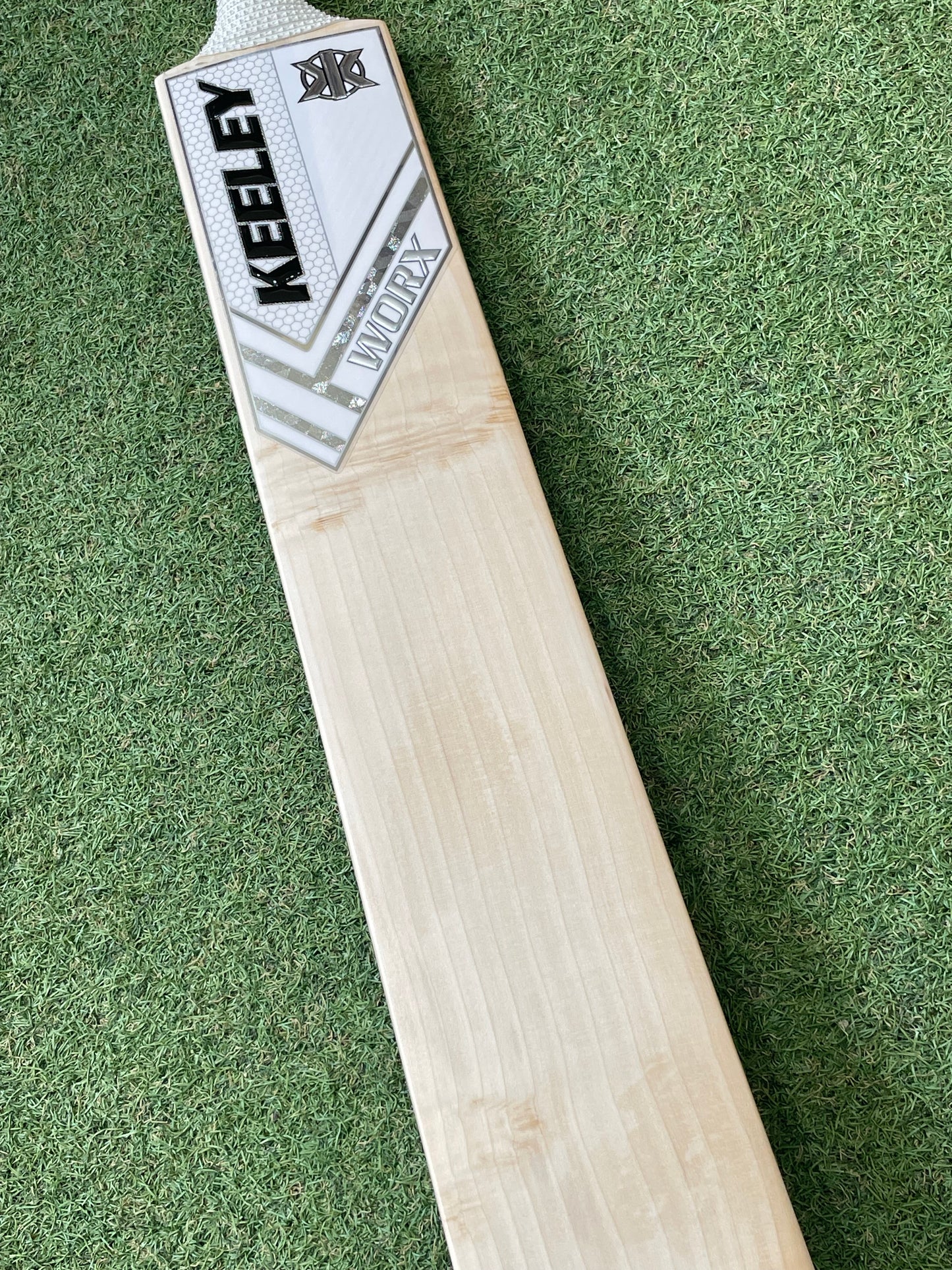 Keeley Worx 074 Grade 1 Cricket Bat (2lb 10oz)