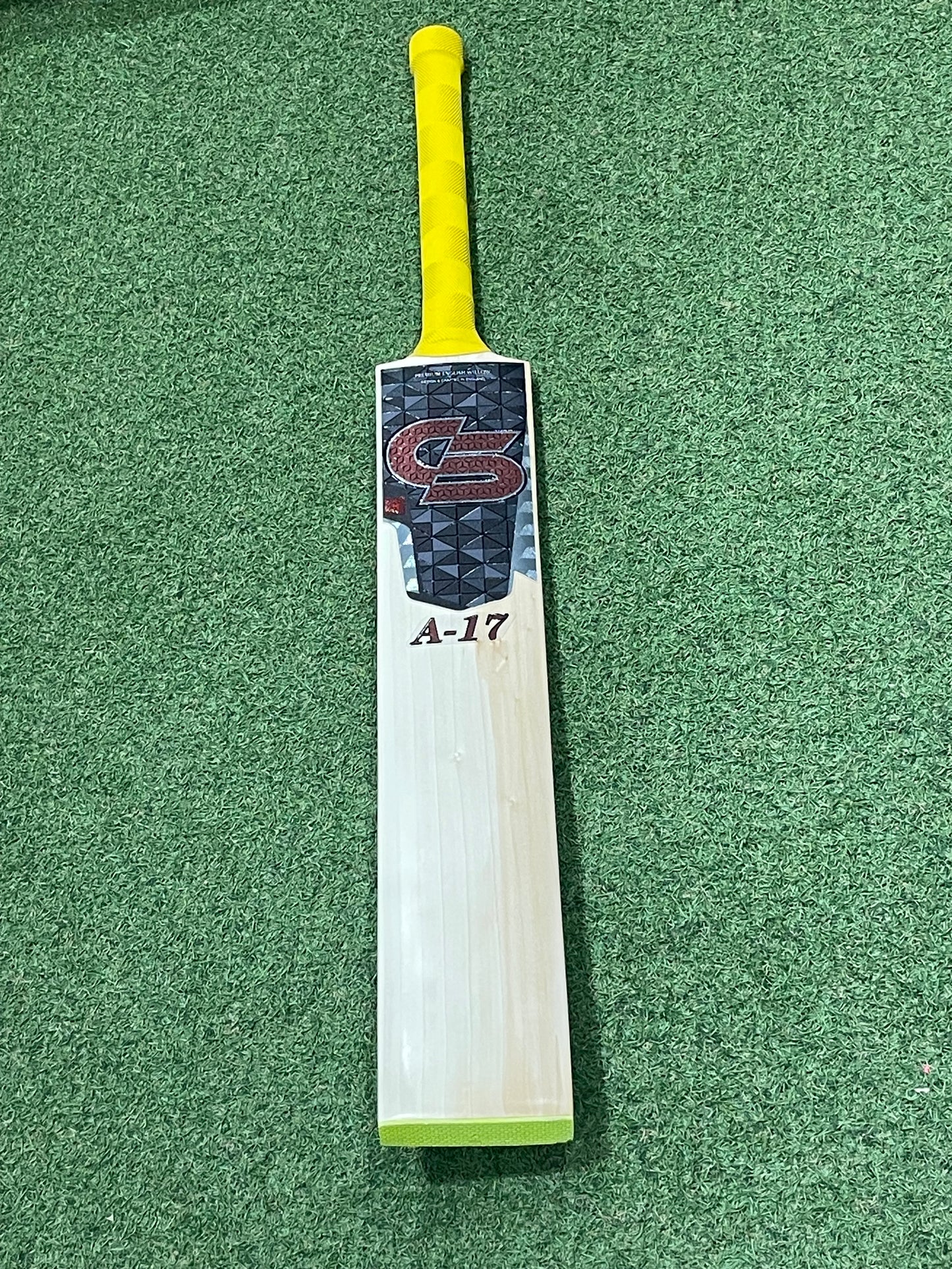 Cricket Station A17 Cricket Bat (2lb 10oz)