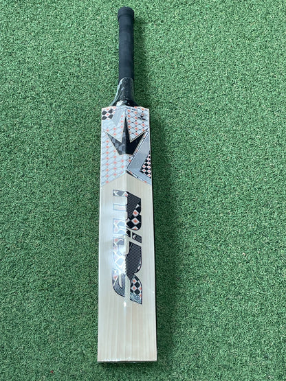 MIDS Big Boss Player Edition Cricket Bat (2lb 11oz)