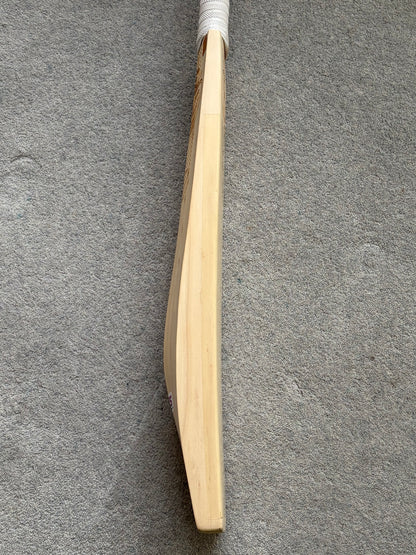 Used CP Laser Cricket Bat (2lb 8oz)