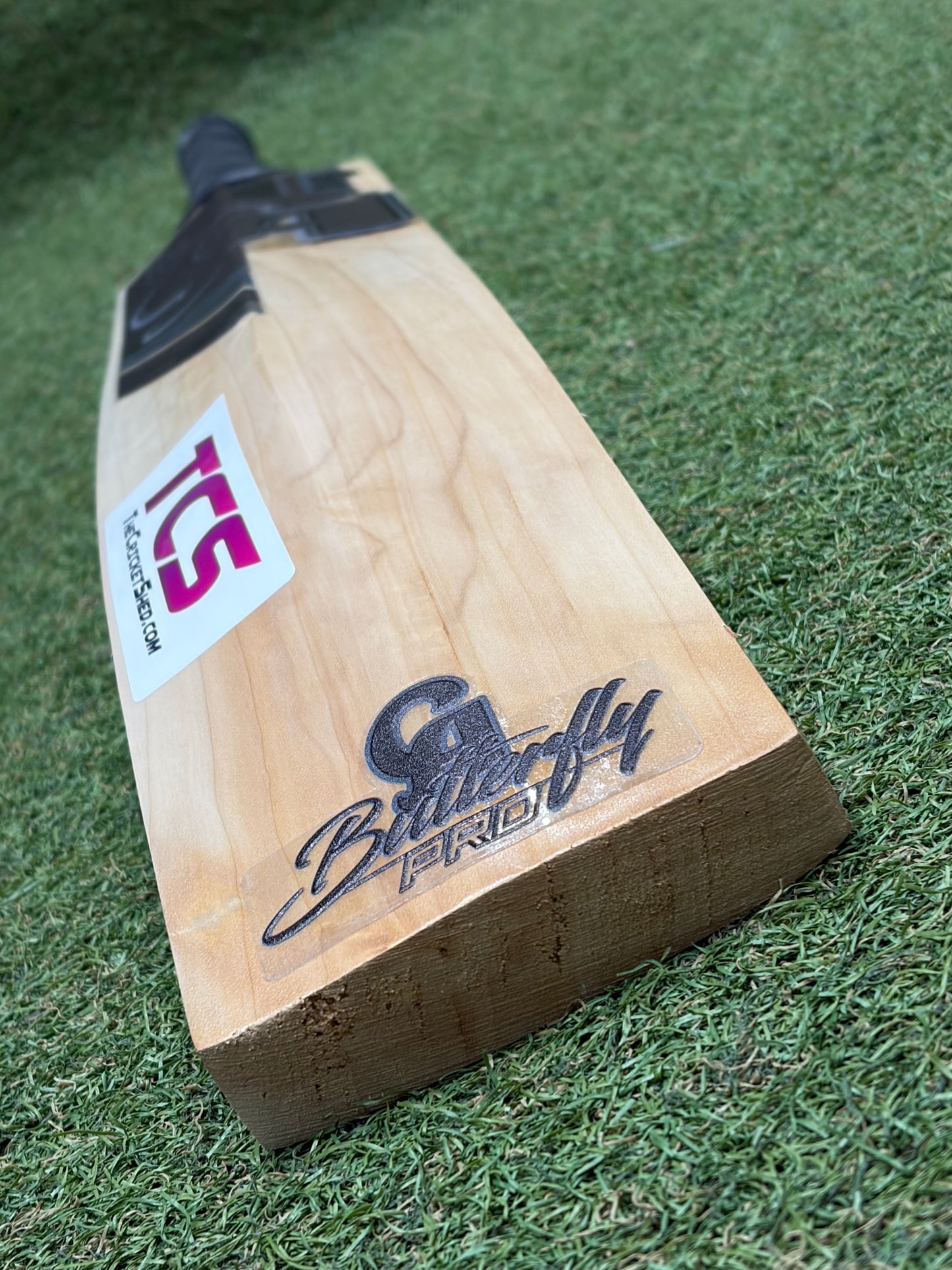 CA Blackout Butterfly Cricket Bat (2lb 9oz)