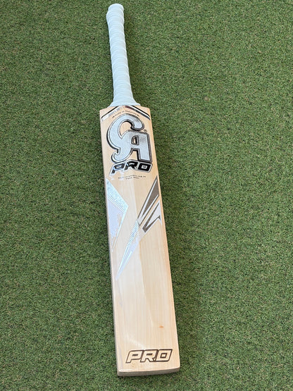 CA Pro Limited Edition Professional Players Asif Ali Cricket Bat (2lb 8oz)