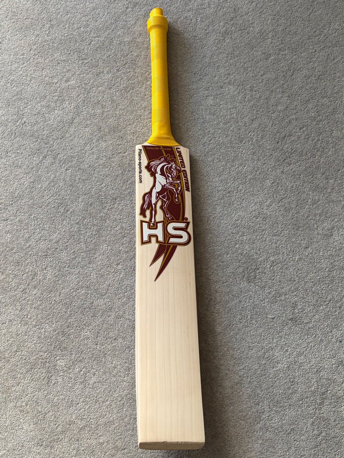 HS LE Cricket Bat (2lb 10oz)