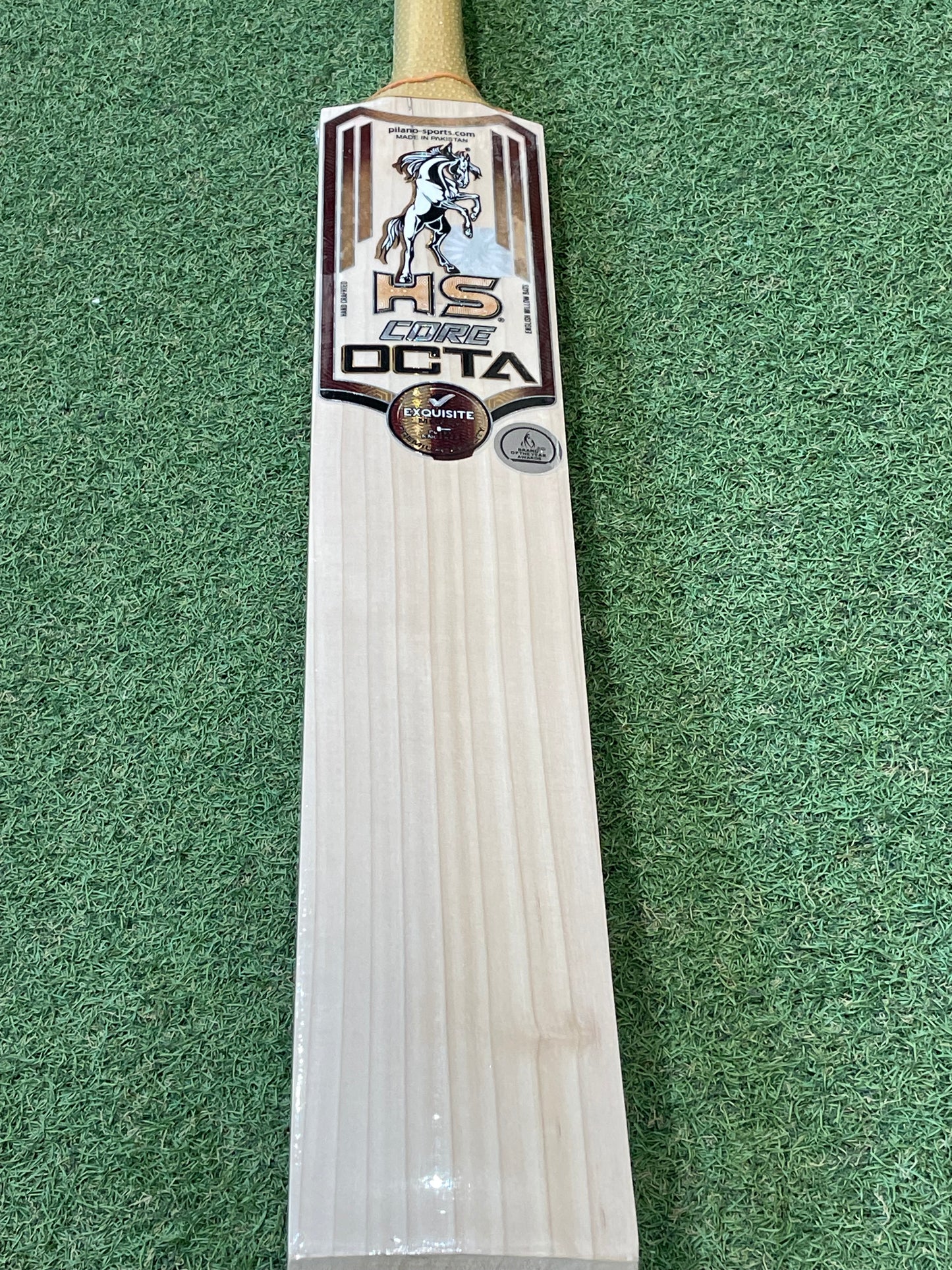 HS Core Octa Limited Edition Cricket Bat (2lb 11oz)