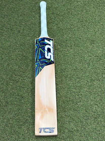 TCS Camo Edition Butterfly Cricket Bat (2lb 9oz)