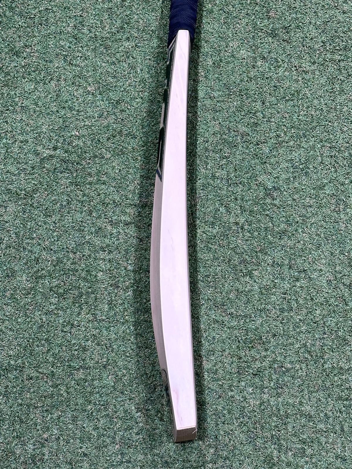 TCS LE Size 5 Junior Cricket Bat (2lb 3oz)