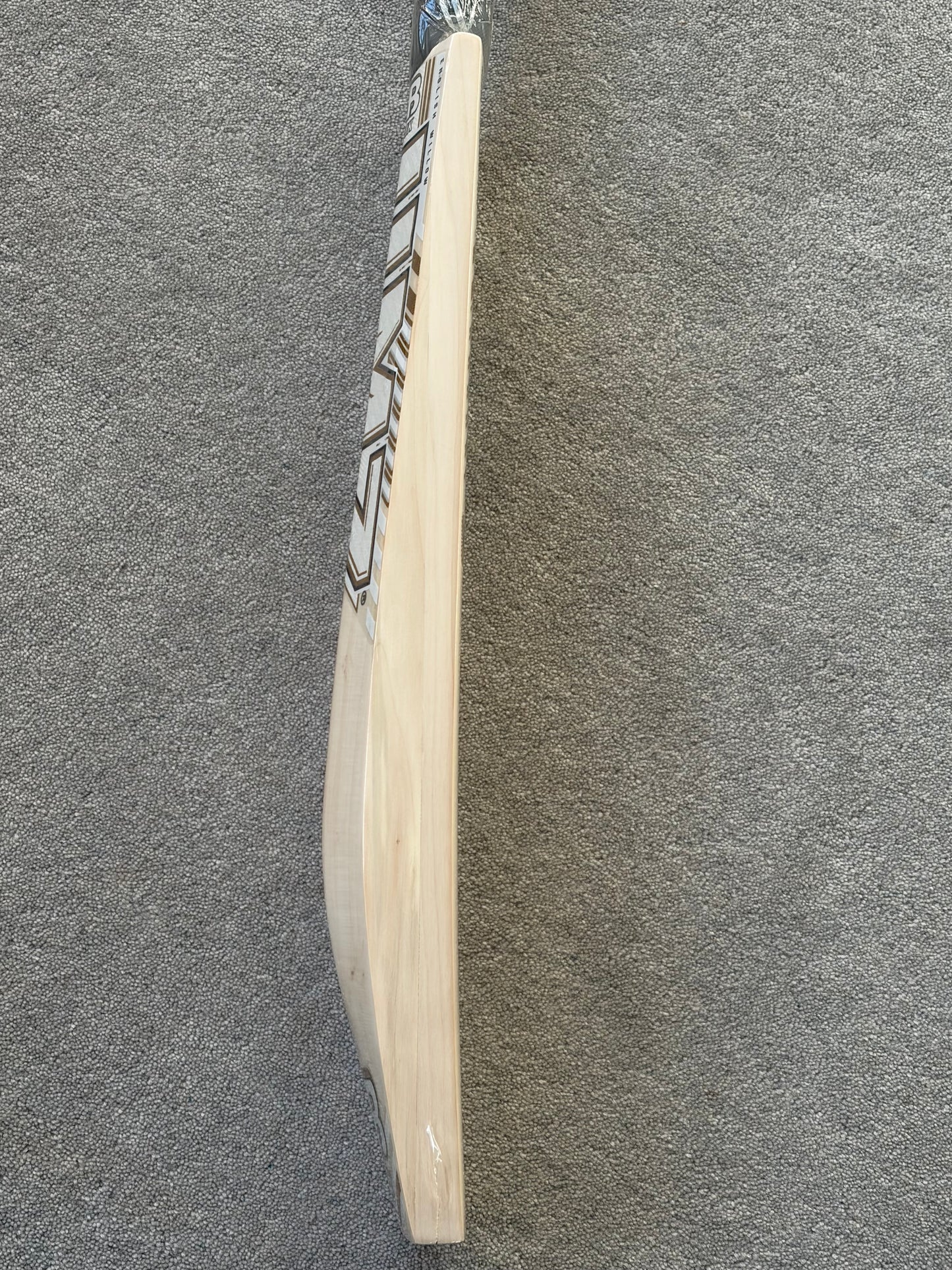 MB Malik UMZ Players Laminate (Double Wood) Cricket Bat (2lb 9oz)