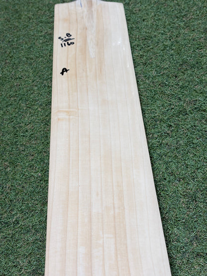MB Malik UMZ Plain Players Cricket Bat (2lb 9oz)