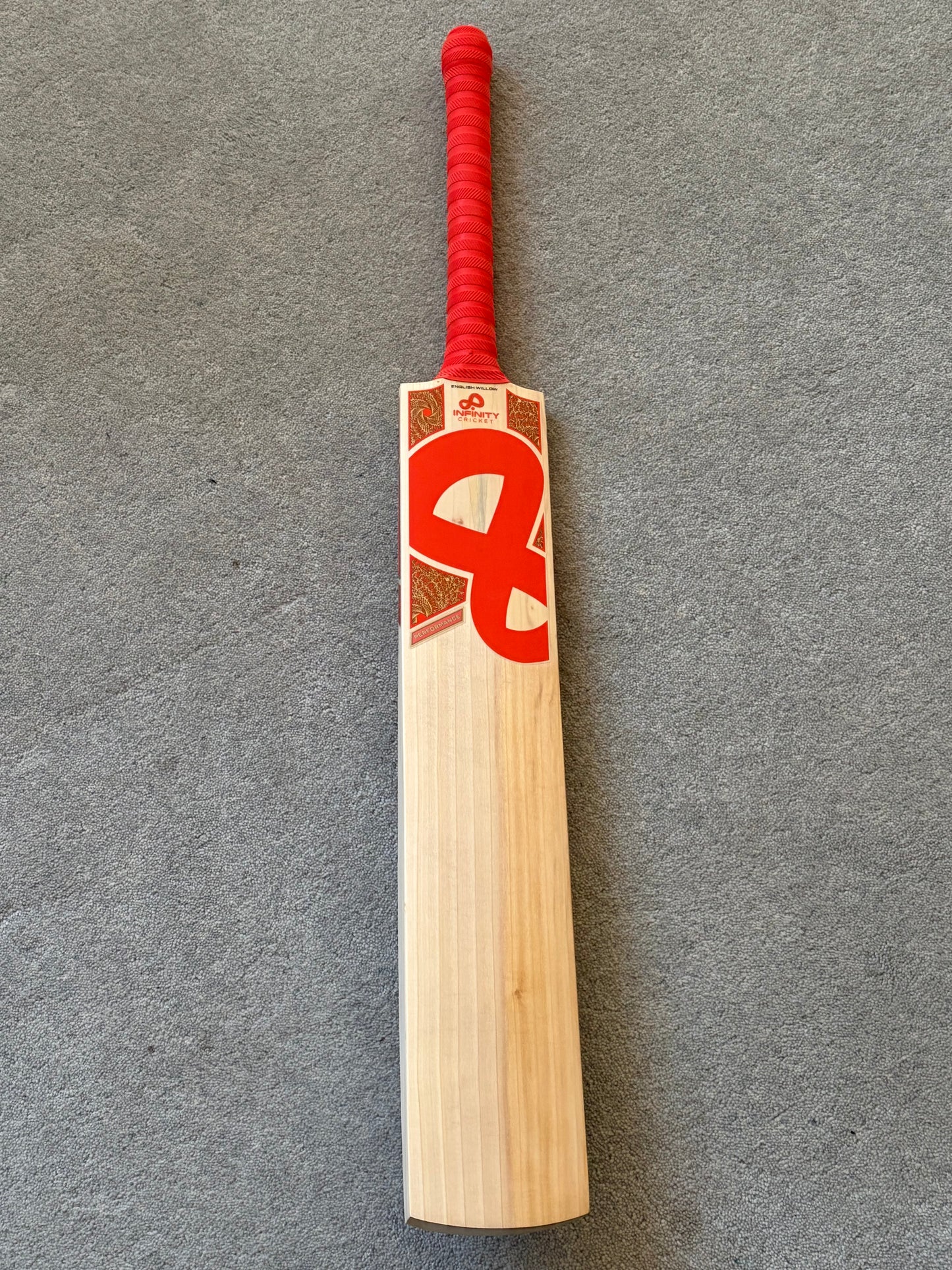 Infinity Performance Cricket Bat (2lb 9oz)