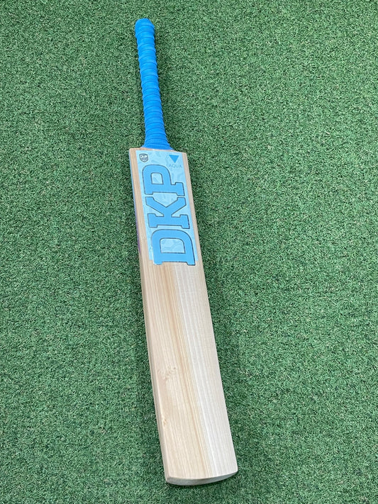 DKP Aqua Cricket Bat (2lb 9oz)