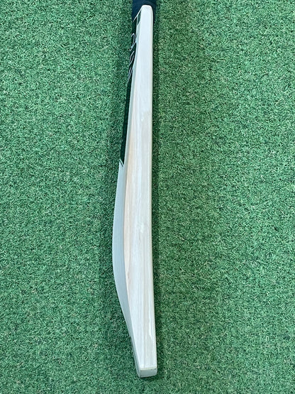 CP Pure Black Edition Cricket Bat (2lb 9oz)