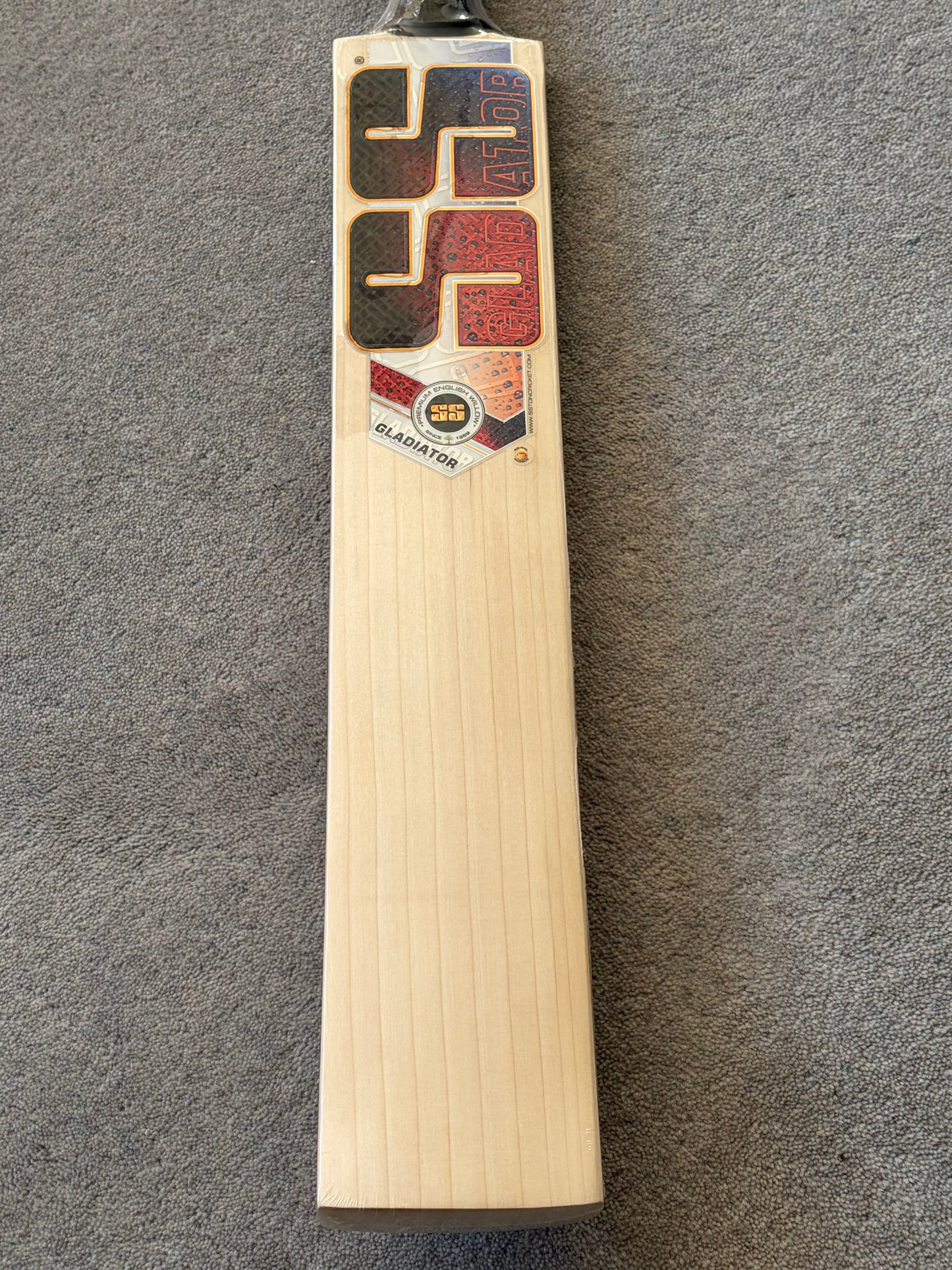 SS Ton Gladiator Cricket Bat (2lb 9oz)