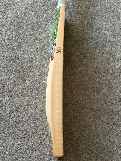 CA Pro 15k Professional Players Hassan Nawaz Cricket Bat (2lb 7oz)
