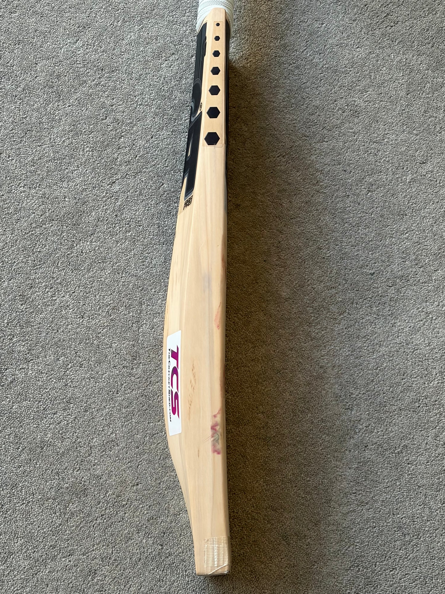 Used CA Blackout Players Cricket Bat (2lb 10oz)