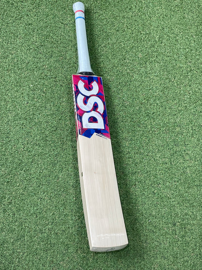 DSC Intense Passion Cricket Bat (2lb 7oz)